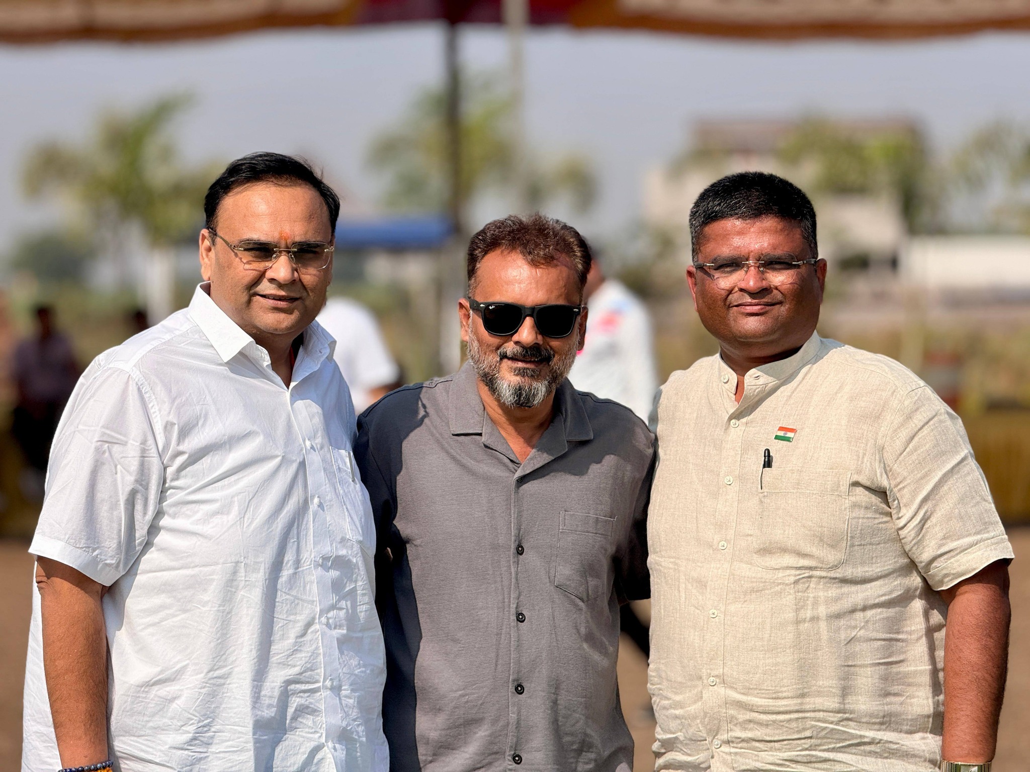 તા.૨૨-૦૨-૨૦૨૬ ના રોજ શ્રી અનાવિલ સમાજ યુવા પંખ દ્વારા આયોજિત ક્રિકેટ ટુર્નામેન્ટ ૨૦૧૯ નું આયોજન આજાજી ક્રિકેટ ગ્રાઉન્ડ અને પાર્ટી પ્લોટ બારડોલી વ્યારા હાઇવે ખાતે કરવામાં આવ્યું છે, જેમાં મારી સાથે ટુર્નામેન્ટનું ઉદ્ઘાટન બારડોલી અનાવિલ પ્રદેશ ટ્રસ્ટી અને યુવા પંખ બારડોલીના ભૂતપૂર્વ પ્રમુખ શ્રી સંદીપ નાયક અને શ્રી દયાળજી અનાવિલ કેળવણી મંડળ સુરતના આજાજી ક્રિકેટ ગ્રાઉન્ડના ભૂતપૂર્વ કારોબારી સભ્ય શ્રી જીગરભાઈ પ્રવિણભાઈ દેસાઈ (ઓવિયાણ) ની ઉપસ્થિતિમાં થયું.